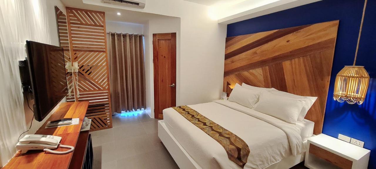 The Paragon Boracay Suites Manoc-Manoc ภายนอก รูปภาพ